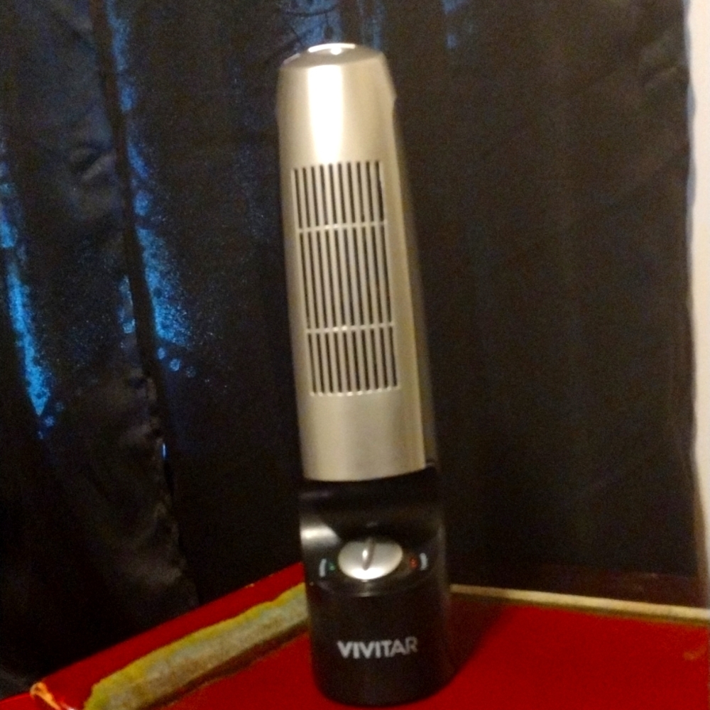 Vivitar desktop air purifier